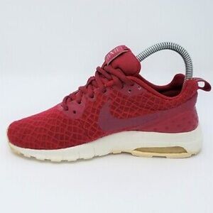 Nike Air Max Motion Womens Maroon Athletic Running Shoes Size 5.5